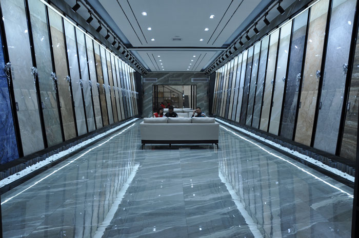 “一带一路  设计营销”，与O2O零售新模式携手，2017年，pp电子将勇往直前，启发新战。