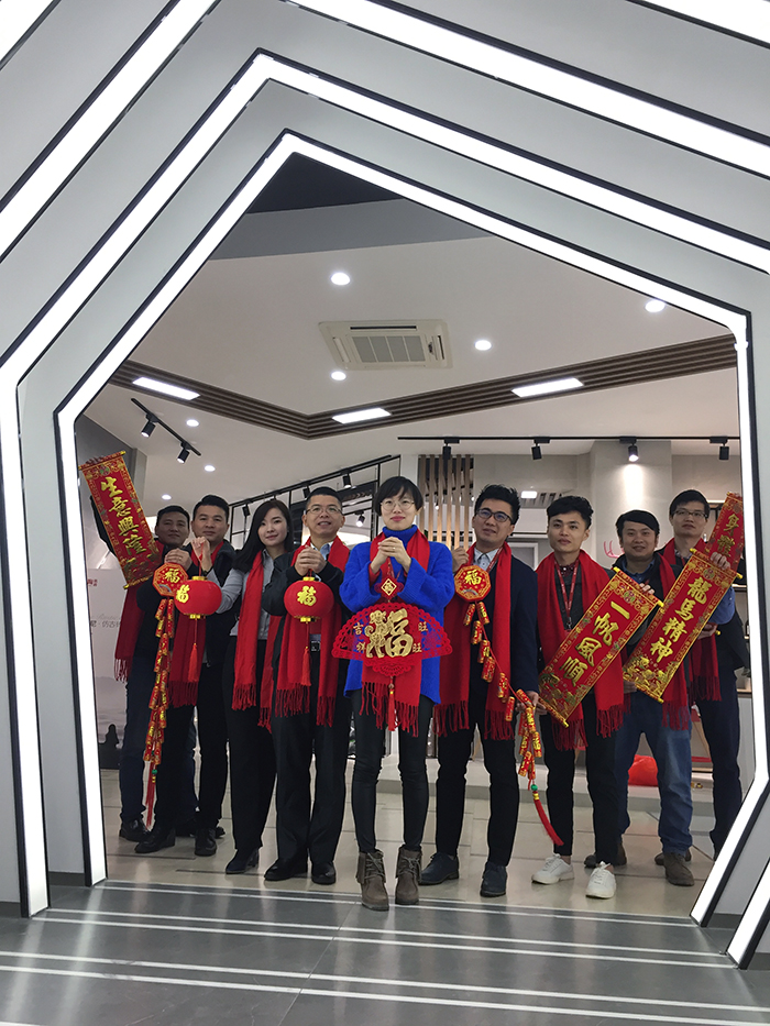 pp电子2017年终总结暨赞美大会盛大召开