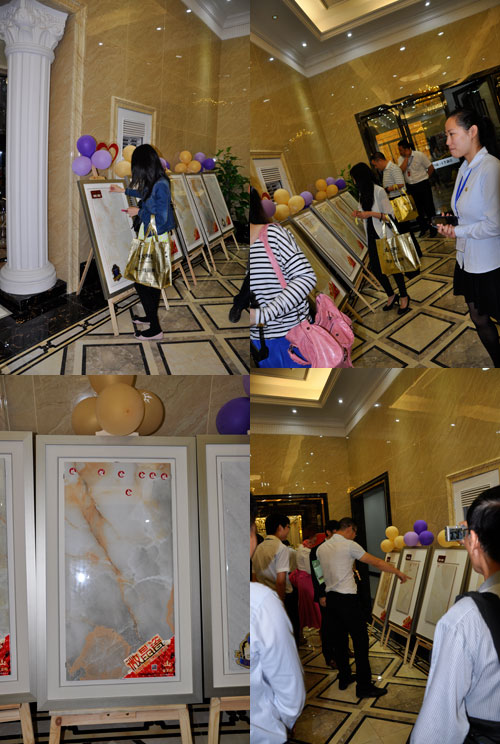 现场各媒体记者和经销商嘉宾品鉴初创微晶瓷片并投票